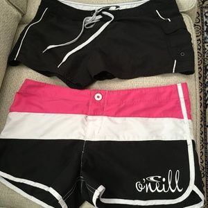 2 O’Neill short shorts